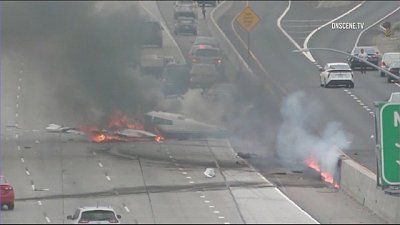 small_plane_crashes_on_405_freeway_-20-20copy.jpg