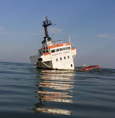 fortuna-ran-aground.jpg