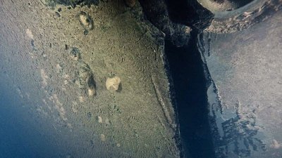 new-hull-hole-found.jpg
