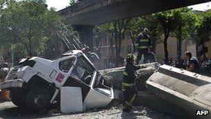 _59211865_mexquakebus_afp.jpg