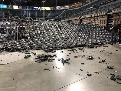 300k-video-wall-collapse.jpg