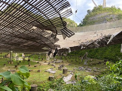 arecibo-telescope-cable-tears.jpg