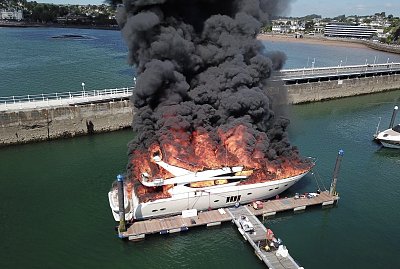 motor-yacht-fire.jpg