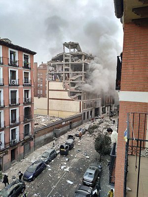 madrid-building-explosion-destroys.jpg