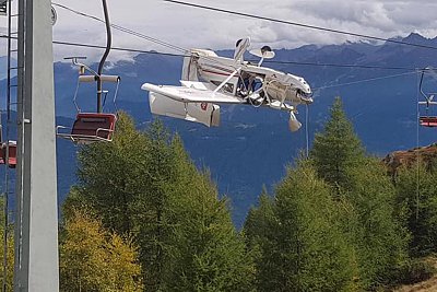 plane-strikes-ski-lift.jpg