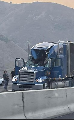 dual-trailer-tires-cross.jpg
