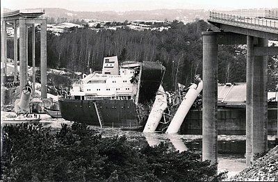 alm-bridge-collapse.jpg