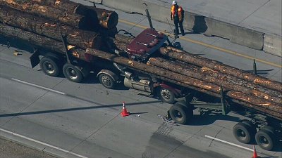 logging-truck-rear-ended.jpg