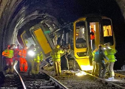 two-trains-collide.jpg