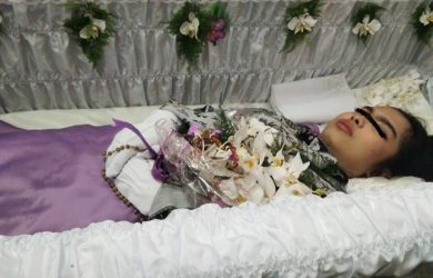 Andriana-Yubelia-Noven-Cahya-5-390x250.jpg