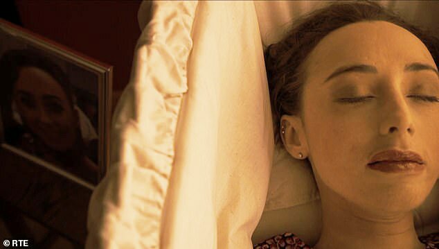 14406548-7107747-_It_ll_be_hard_to_film_when_I_m_on_my_death_bed_but_if_seeing_me-a-16_155974842.jpg