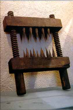 Name:  knee-splitter.jpg
Views: 6502
Size:  9.7 KB