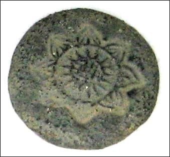 Picture76+Tin+money+discovered+in+Malacca+decorated+eight+lotus+petal+and+reverse+Arab.jpg