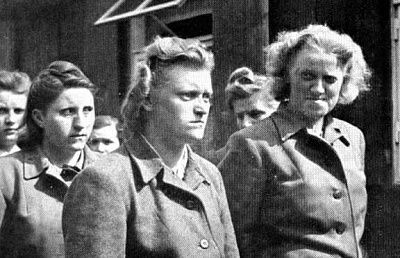 ss-women-guards-bergen-belsen.jpg