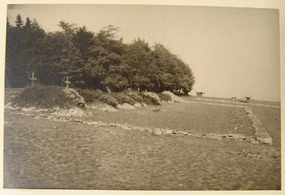 bodies-buried-mass-graves-after-buchenwald-liberated.jpg