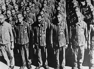 dutch-jews-stand-apellplatz-roll-call.jpg