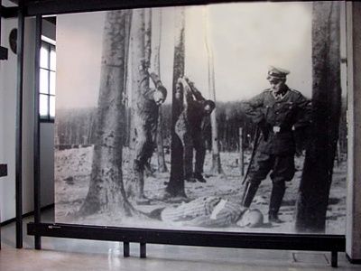 recreation-tree-hanging-punishment-buchenwald.jpg