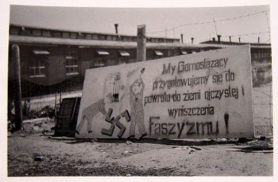 sign-put-up-polish-anti-fascists-buchenwald.jpg