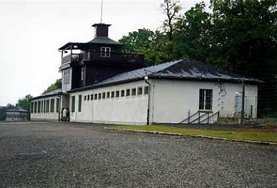 gate-house-prison-wing-foreground.jpg