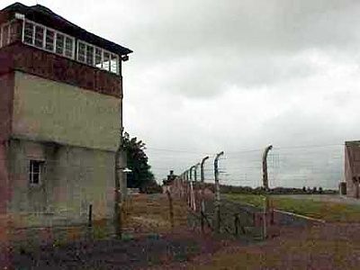 guard-tower-near-east-gate-crematorium-right.jpg