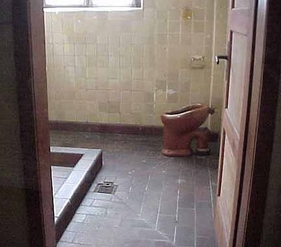 toilet-shower-use-crematorium-workers.jpg