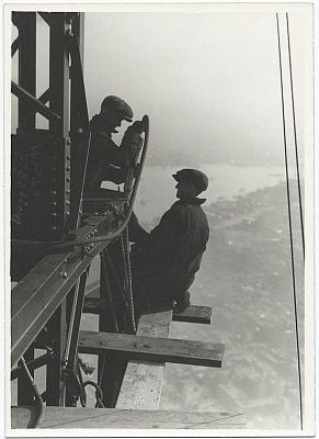 vintage-empire-state-building-construction-photos-lewis-wickes-hine-1931-1.jpg