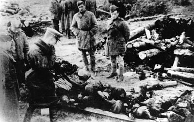 soviet-troops-view-bodies-prisoners-klooga-concentration-camp-have-been-sta.jpg