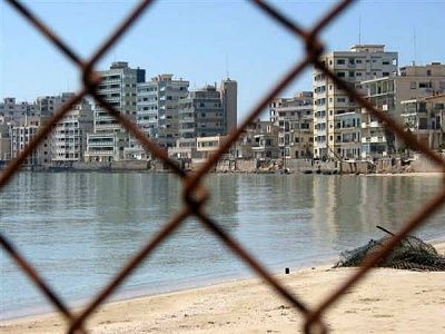 abandoned_resort_town_004.jpg