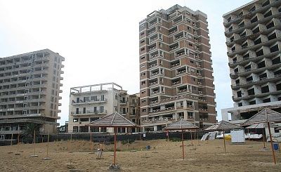 abandoned_resort_town_025.jpg