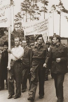 british-soldiers-walk-next-dp-protesters-first-zionist-demonstration-bergen-bel.jpg