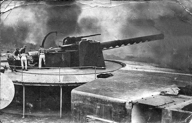 0_groups_and_outings_royal_garrison_artillery_+_coastal_gun_at_inchkeith.jpg