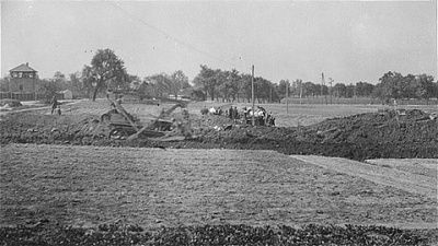view-austrian-civilians-preparing-mass-graves-bury-former-inmates-gusen-concentrati.jpg