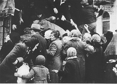 jews-captured-ss-during-suppression-warsaw-ghetto-uprising-forced-board.jpg