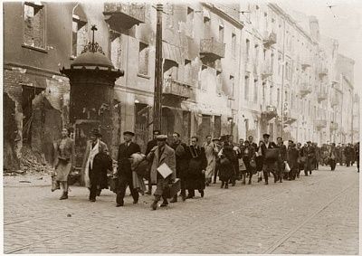 jews-rounded-up-during-warsaw-ghetto-uprising-forced-march-assembly-point-.jpg