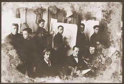 damaged-photograph-class-kaunas-art-institute-survived-destruction-k.jpg