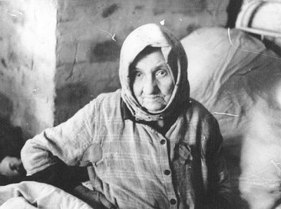 portrait-elderly-woman-kovno-ghetto.jpg