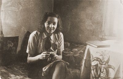 portrait-ida-karnovski-sitting-her-room-kovno-ghetto.jpg