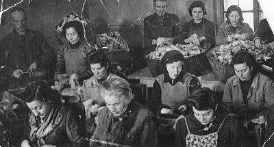 view-women-work-workshop-kovno-ghetto.jpg