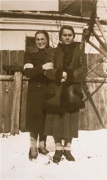 Kolbuszowa and Rzeszów Jewish Life and Ghetto Photos, 1929-1941 - Bluma Gela (Saleschütz) Weinstein poses with her daughter Shaindel outside in the snow in the Ko