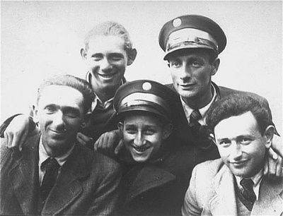 group-portrait-jewish-policemen-kolbuszowa-ghetto.jpg