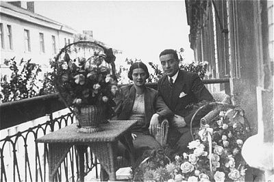 portrait-jewish-couple-balcony-rzeszow-poland-during-their-engagement-party.jpg