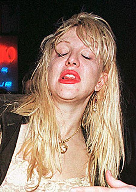 courtney_love_drunk 2.jpg