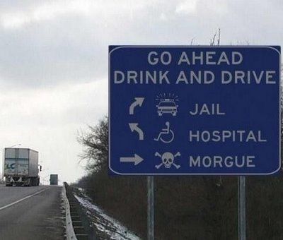 thumbs_funny-signs-16.jpg