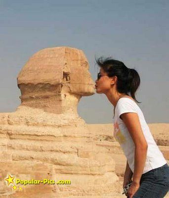 Kiss-the-Sphinx.jpg