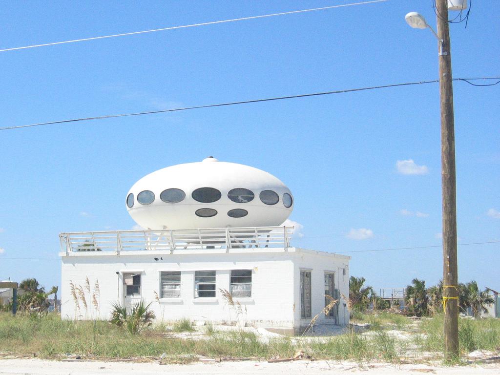 planet house pensacola.jpg
