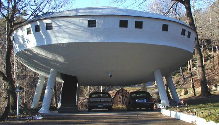 spaceship house Chattanooga, TN.jpg