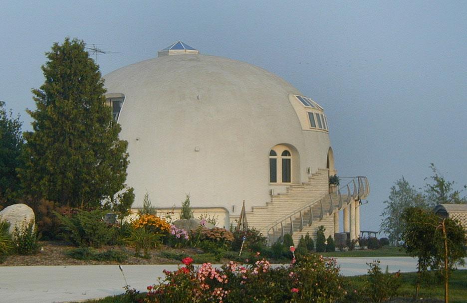 sphere home Manitowoc lake michigan.jpg