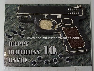 coolest-glock-handgun-cake-32736.jpg
