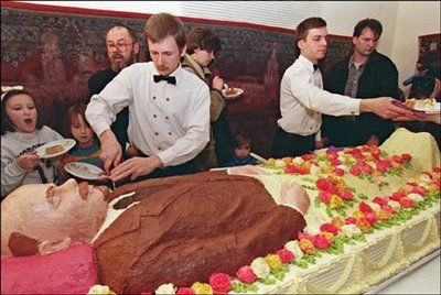 lenin cake 2.jpg