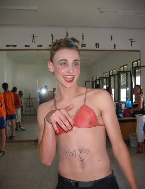 ifellsexy22bc9.jpg
